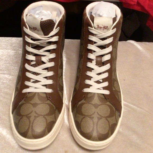 COACH High Top Sneakes SZ 11  B NWT - Picture 1 of 6